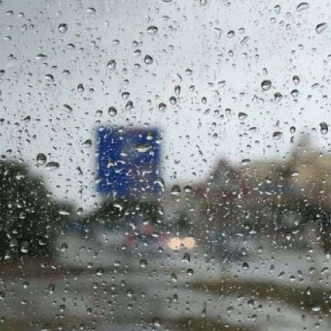 Μας έμεινε ο ασταθής καιρός-Από την Τρίτη αναμένεται βελτίωση