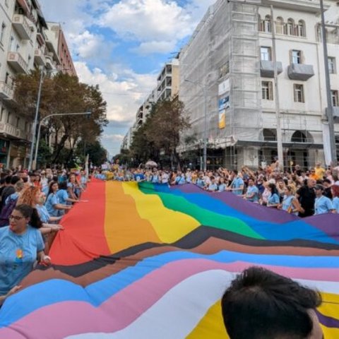 Καταγγελία για ομοφοβικό επεισόδιο στο pride της Θεσσαλονίκης-Δείχνουν ως θύτες Κύπριους μαθητές