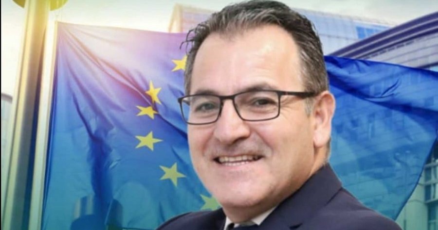 Υποψήφιος για την προεδρία της ΕΔΕΚ και ο Ηλίας Μυριάνθους Υποψήφιος για την προεδρία της ΕΔΕΚ και ο Ηλίας Μυριάνθους