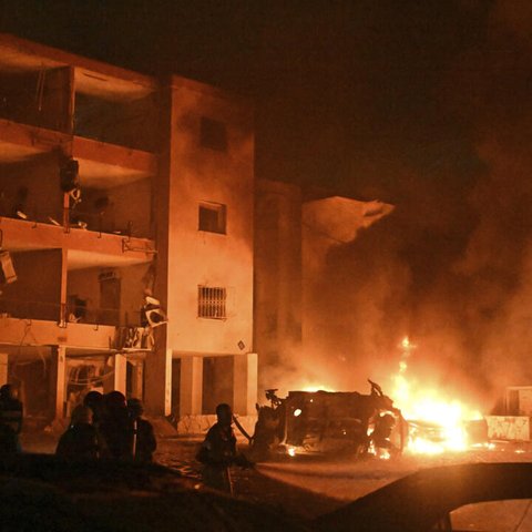 WSJ: Το Ιράν ζητά αποκλιμάκωση των επιθέσεων και βάζει όρους για να διαπραγματευτεί