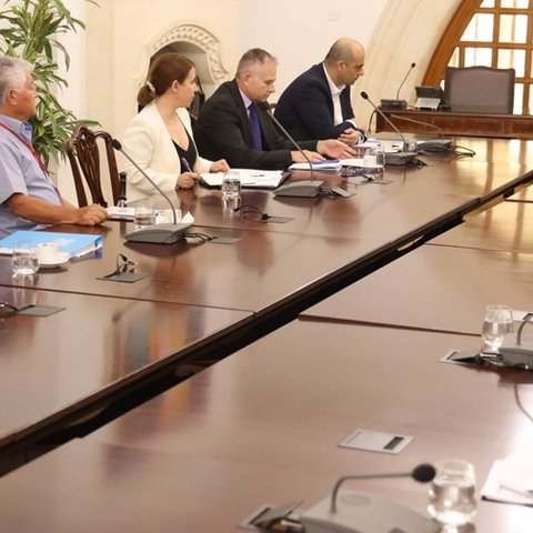 Ζητήματα που απασχολούν τους παθόντες και ανάπηρους πολέμου συζήτησε με την οργάνωσή τους ο Πρόεδρος