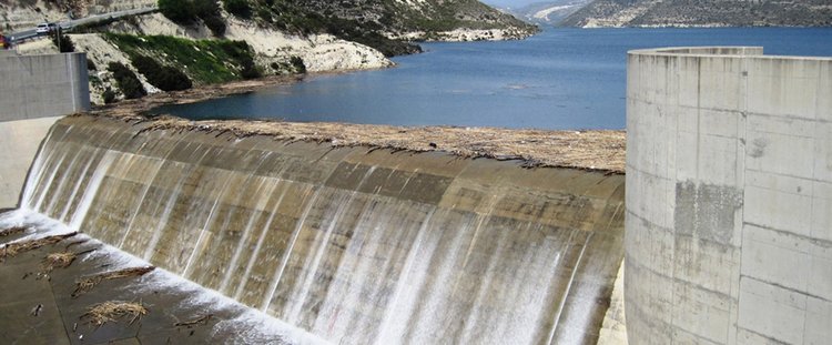 Kouris_Dam_-_overflow_day_8_Apri_ID_1692872