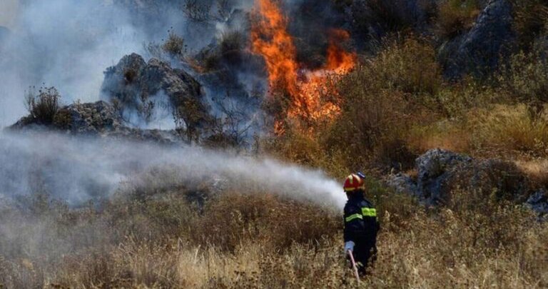 Χειροπέδες σε 27χρονο για πυρκαγιά στη Φασούλα-Μαρτυρία ότι χρησιμοποιούσε σμυρίλιο