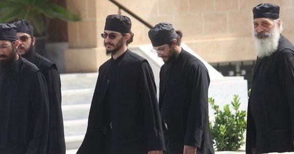 Μη παραδοχή απάντησαν σε όλες τις κατηγορίες Νεκτάριος και Πορφύριος