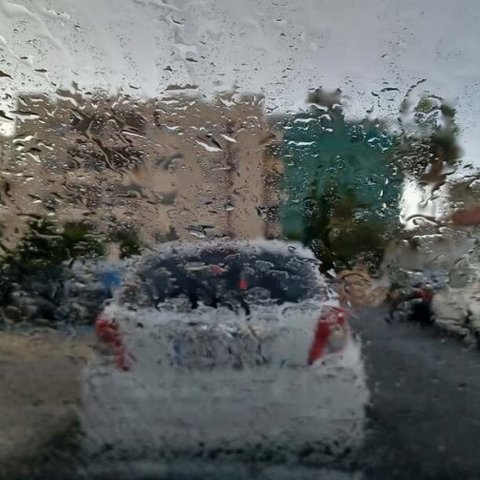 Φεύγει ξανά η καλοκαιρία-Επιστρέφουν οι βροχές και οι καταιγίδες