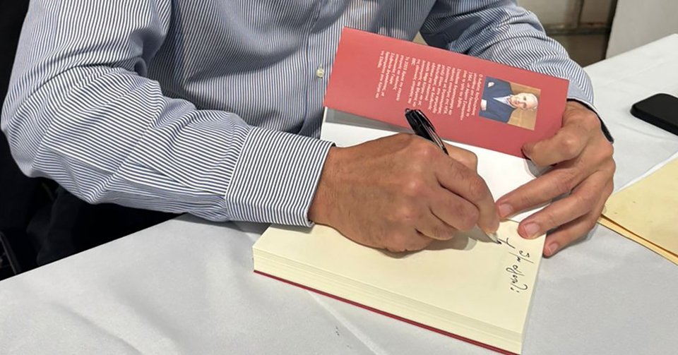 Παρουσιάστηκε στην Πάφο το βιβλίο «Η Αόρατη Συνωμοσία» του Ανδρέα Χατζηκυριάκου