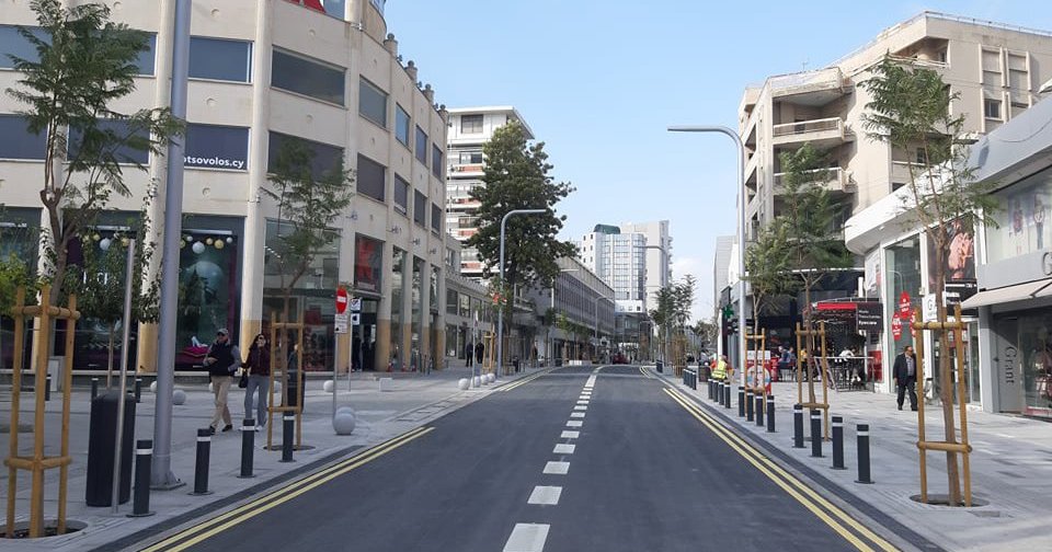 Διαμαρτυρία για το άνοιγμα της Μακαρίου-«Ζωντανή Μακαρίου για τους ανθρώπους όχι για τα αυτοκίνητα»