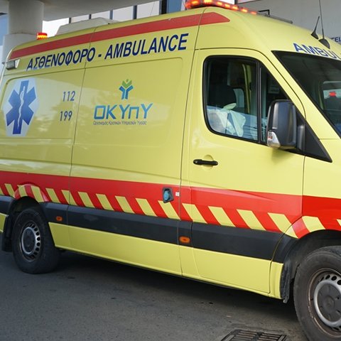 Νεαρή έπιασε τιμόνι υπό επήρεια ναρκωτικών-Συγκρούστηκε με όχημα 93χρονου που τραυματίστηκε σοβαρά