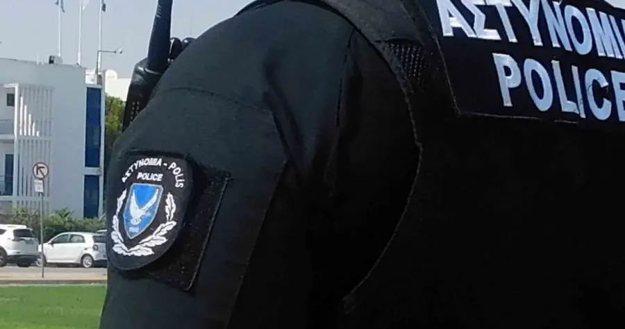 Άνδρας επιτέθηκε και τραυμάτισε αστυνομικό-Διέφυγε από τη σκηνή και εντοπίστηκε λίγη ώρα αργότερα