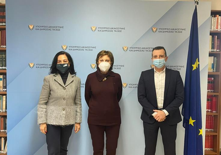 0ff8af29-aa5a-49b7-9eda-19052acf056f.jpg