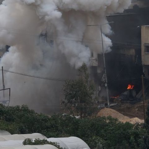 Δεκάδες Παλαιστίνιοι νεκροί μετά από βομβαρδισμούς κοντά σε κέντρο διανομής ανθρωπιστικής βοήθειας