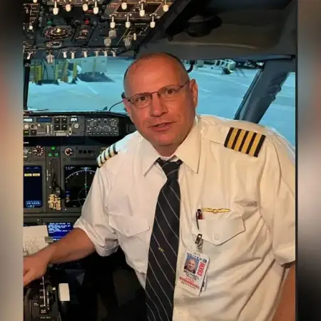 «Μεθυσμένος» πιλότος της United αναγκάστηκε να πάει σε κέντρο αποτοξίνωσης, ενώ είχε απλά διάσειση