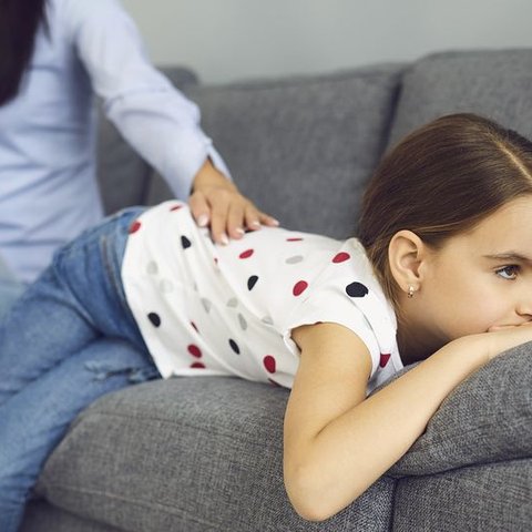 Ρητές διαδικασίες σε ό,τι αφορά τις σχέσεις γονέων-τέκνων ζητούν οι ψυχολόγοι