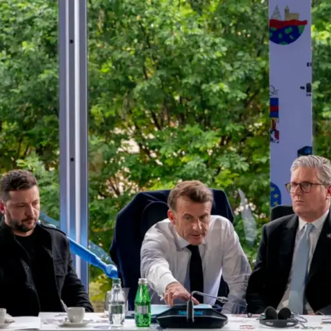 Μακρόν μετά την επικοινωνία με Τραμπ-«Ο Πούτιν απορρίπτει την ειρήνη, συντονιζόμαστε με ΗΠΑ για ενιαία απάντηση»