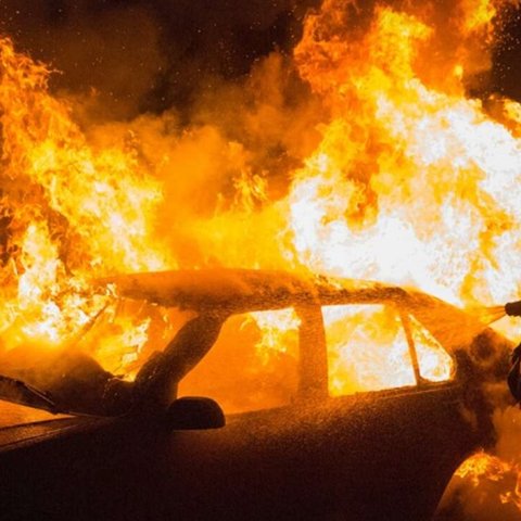 Συνεχίζουν απτόητοι οι εμπρηστές-Έκαψαν όχημα 43χρονου στη Λάρνακα