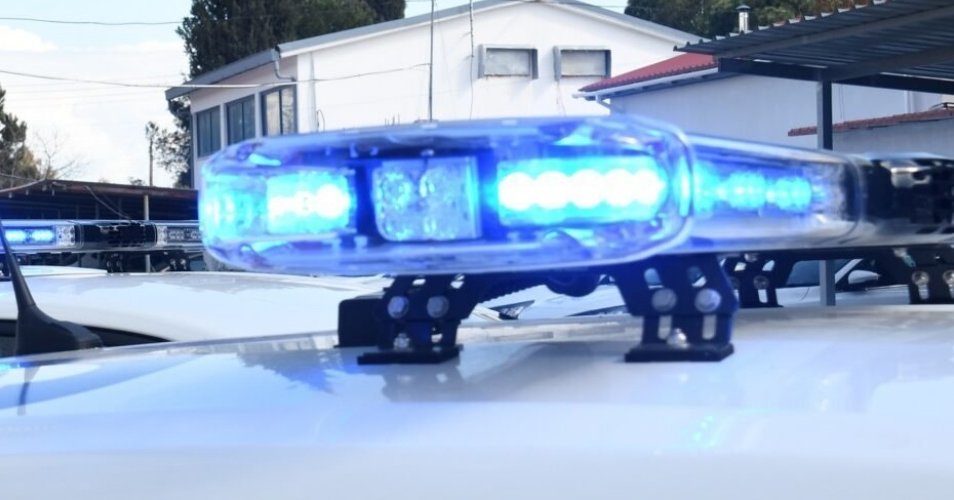 Χειροπέδες σε δύο που πιάστηκαν με διαρρηκτικά εργαλεία