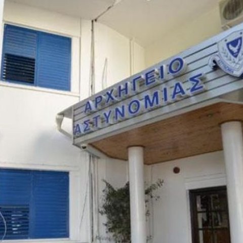Απολύθηκε ο συμβασιούχος αστυνομικός που συνελήφθη για τα επεισόδια στη Λακατάμια