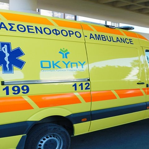 Ανατράπηκε σκυβαλοφόρο στον αυτοκινητόδρομο-Τραυματίστηκε σοβαρά οδηγός