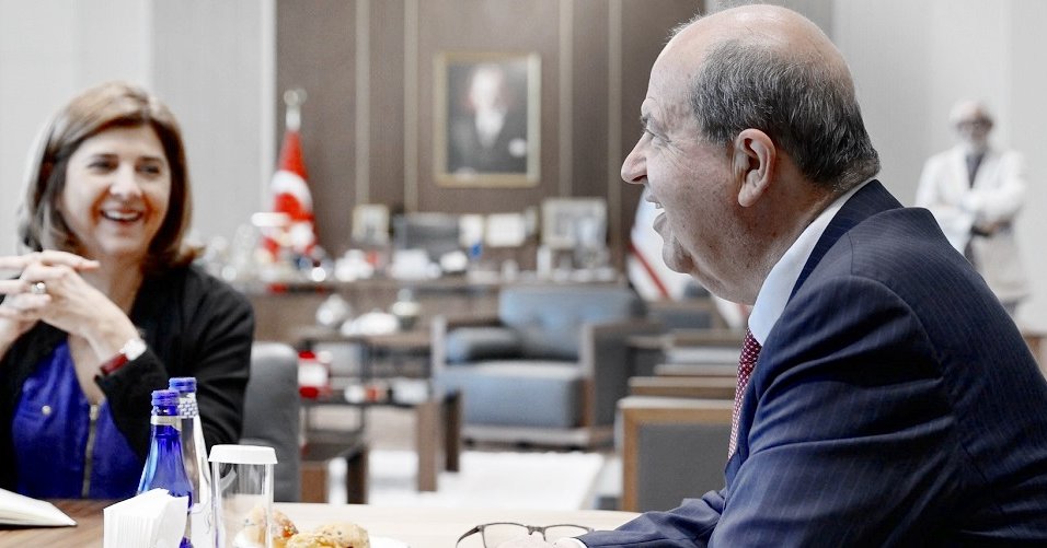 Σε άλλο σύμπαν ο Τατάρ-Χρησιμοποίησε τη συνάντηση με την Ολγκίν για να κάνει «προεκλογική» ομιλία