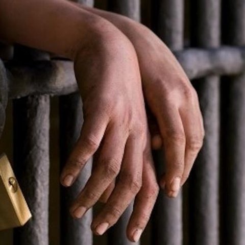 Στο κελί για πέντε χρόνια 25χρονος για δύο ληστείες περιπτέρου στη Χλώρακα