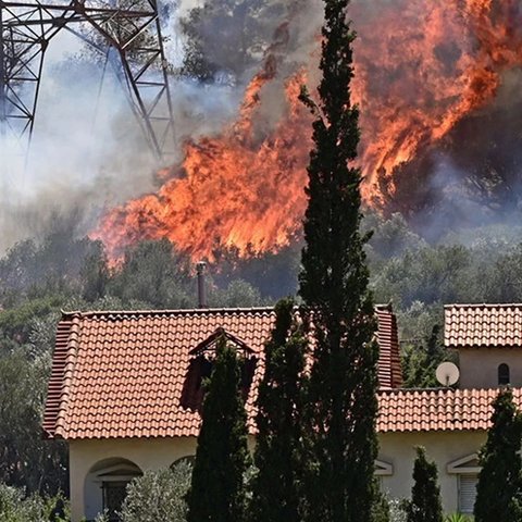 «Από πυλώνα της ΔΕΗ ξεκίνησε η φωτιά στον Κουβαρά» (Pics)