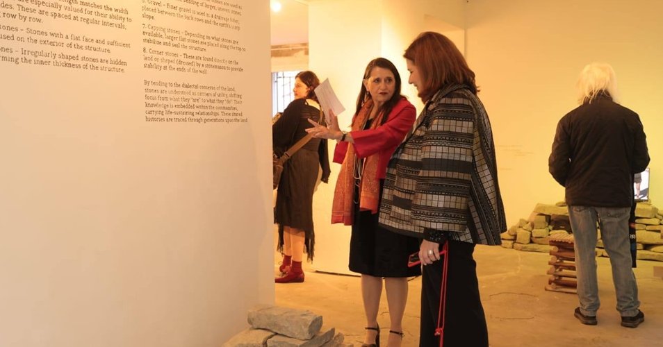 Σφοδρή επίθεση επιμελητών βιβλίου της Μπιενάλε σε Υφ. Πολιτισμού-«Γνώριζε και δεν ζήτησε να το μελετήσει» Σφοδρή επίθεση επιμελητών βιβλίου της Μπιενάλε σε Υφ. Πολιτισμού-«Γνώριζε και δεν ζήτησε να το μελετήσει»