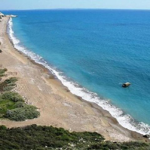 Ανησυχία Επ. Περιβάλλοντος για διάβρωση σε παραλίες Δ. Λεμεσού-Τέθηκε θέμα Βάσεων από το ΑΚΕΛ