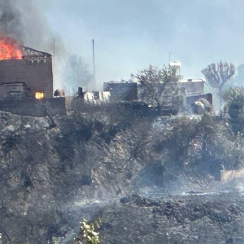 LIVE: Ζημιές σε υποστατικά, εκκενώθηκαν πέντε κοινότητες-Ενεργοποιήθηκε το σχέδιο Πυρσός, στο ΚΣΕΔ οι υπουργοί