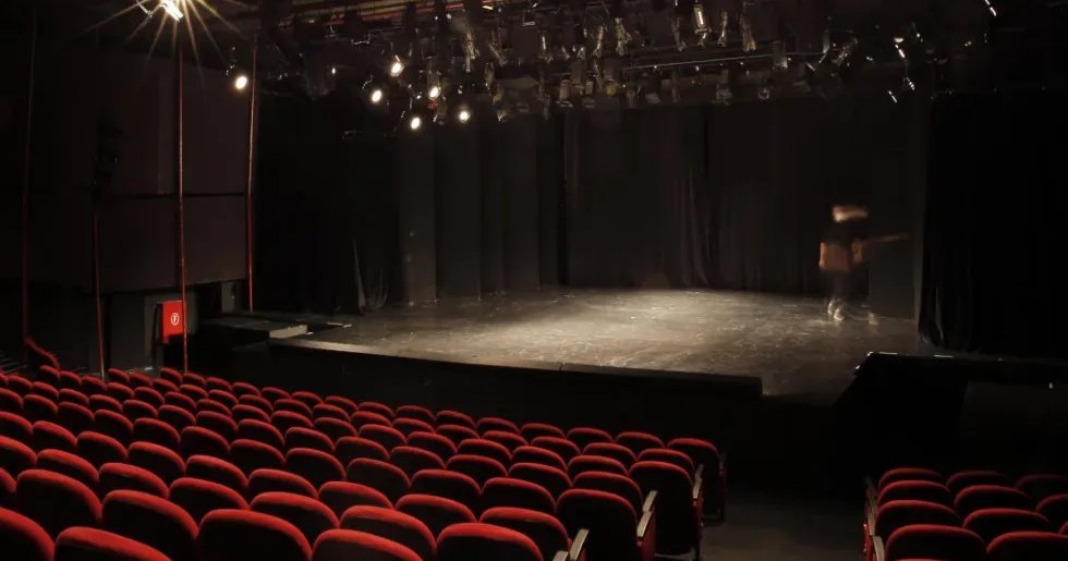 Παροχή βοήθειας από Υφ. Πολιτισμού για συμπλήρωση αίτησης για ΘΥΜΕΛΗ