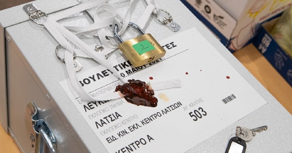 Το (never)surrender των κομμάτων στην ανυποληψία, οι ασφυκτικές πιέσεις και οι σύγχρονοι «σωτήρες»