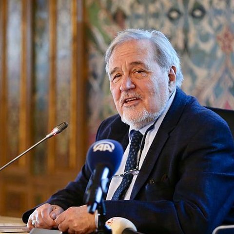Τούρκος καθηγητής Ιστορίας χαρακτήρισε τους Τ/κ που ψήφισαν «ναι» στο Σχέδιο Ανάν προδότες
