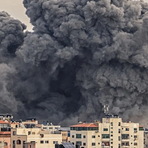 LIVE: Σειρήνες σε Ιερουσαλήμ και Τελ Αβίβ-Μπαράζ πυραυλικών επιθέσεων από τη Χαμάς