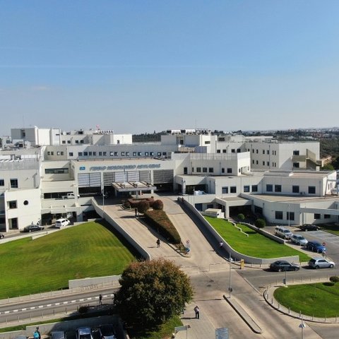 Βάζει χρεώσεις για το χώρο στάθμευσης του Νοσοκομείου Λευκωσίας ο ΟΚΥπΥ-Το κόστος και ποιοι εξαιρούνται