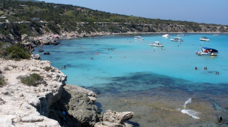 akamas_63