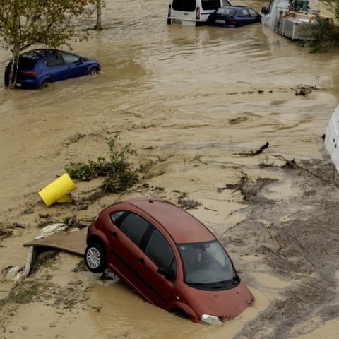 ΒΙΝΤΕΟ: Πλημμύρες σαρώνουν την Ισπανία έπειτα από σφοδρές βροχοπτώσεις