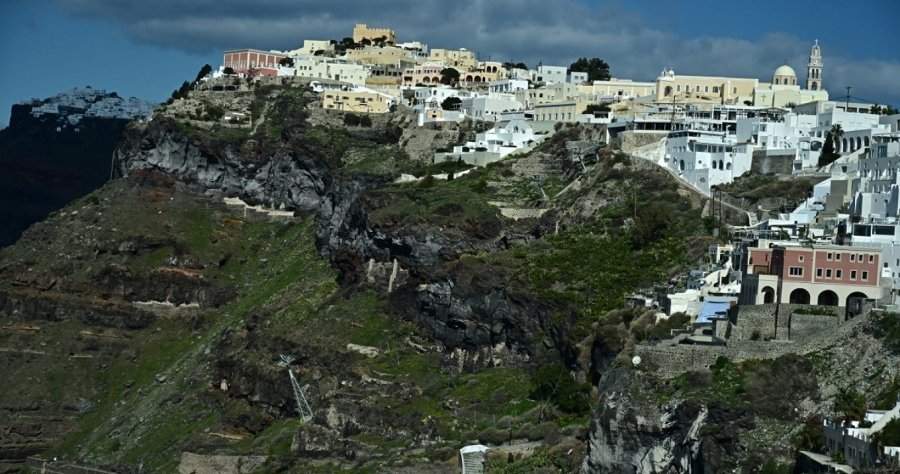 Πάνω από 23.500 δονήσεις μεταξύ Σαντορίνης και Αμοργού από τις 26 Ιανουαρίου-Σταδιακή ύφεση της σεισμικότητας