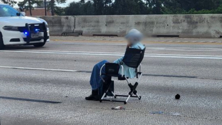 texas_woman_highway