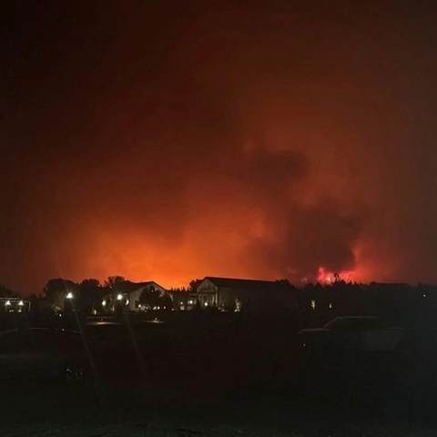 Απόκοσμο βίντεο με πυροστρόβιλο στην Γιούτα-Πώς δημιουργείται το σπάνιο φαινόμενο