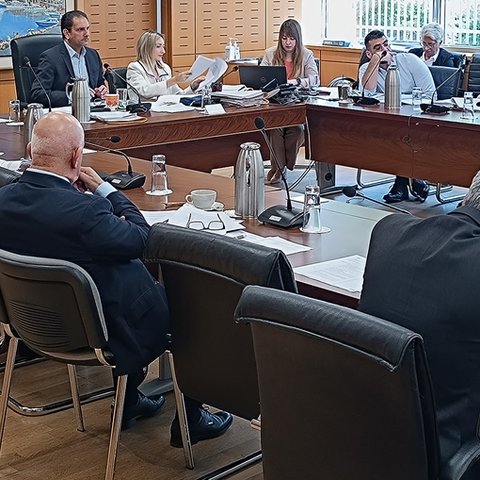 Εξετάζει πρόταση για έλεγχο επικίνδυνων οικοδομών η Επιτροπή Εσωτερικών