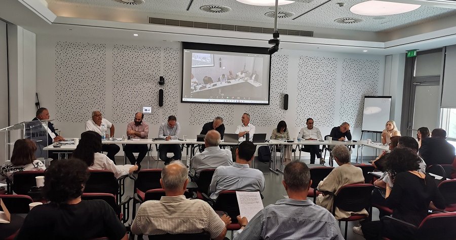Κίνητρα για να ανακάμψει η Λευκωσία ζητά ο Δήμαρχος-Παγοποίηση απόφασης για Μακαρίου θέλει το ΕΤΕΚ Κίνητρα για να ανακάμψει η Λευκωσία ζητά ο Δήμαρχος-Παγοποίηση απόφασης για Μακαρίου θέλει το ΕΤΕΚ