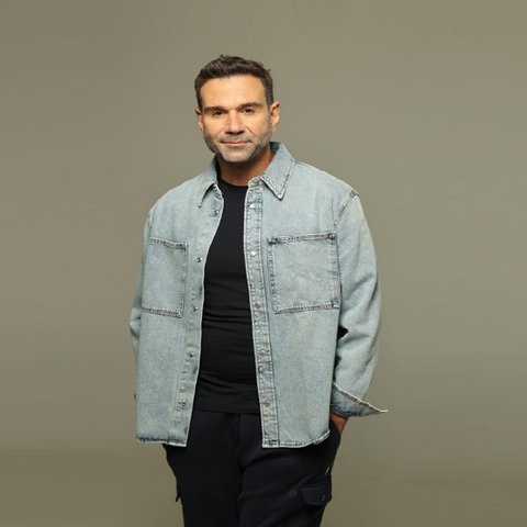 Τάσος Ιορδανίδης: «Παιδεύω πολύ τον εαυτό μου, ίσως αυτός είναι ο λόγος που έχω αυτοάνοσο»