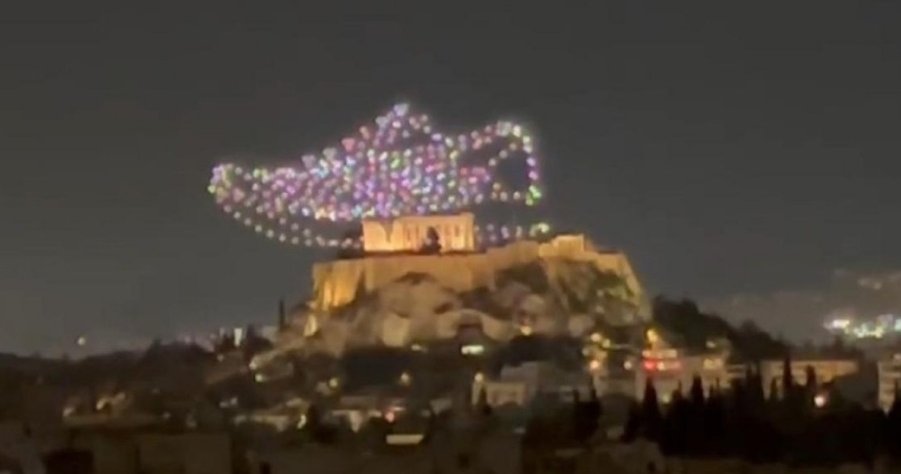 Από το Ζάππειο πήραν άδεια για την απογείωση των drones της Adidas με φόντο την Ακρόπολη