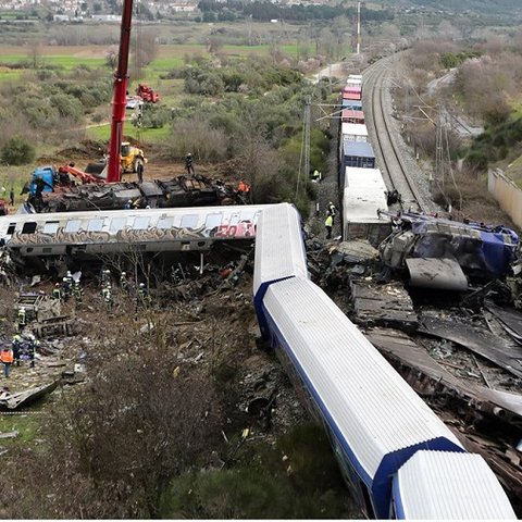 Σαράντα ημέρες μετά το δυστύχημα στα Τέμπη δόθηκε εντολή να καταστραφεί βιολογικό υλικό των θυμάτων