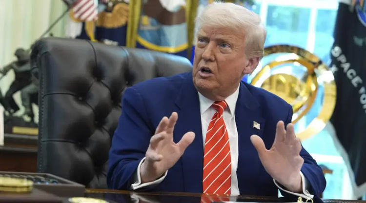 trump-oval.jpg