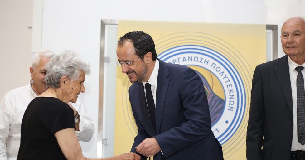 Πρόεδρος: Ο σεβασμός και η εκτίμηση προς την πολύτεκνη μάνα, μετουσιώνεται σε πράξεις