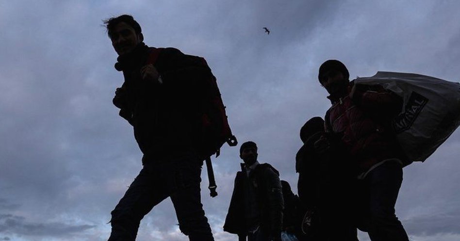 Financial Times: Η Κύπρος και άλλα μεσογειακά κράτη της ΕΕ αντιδρούν στη συμφωνία Γαλλίας-ΗΒ για το μεταναστευτικό