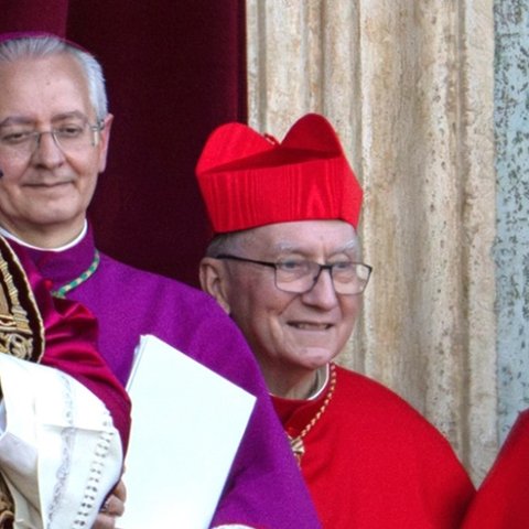 Φως στο παρασκήνιο του Κονκλάβιου για τον νέο Πάπα-Προηγούνταν ο Παρολίν, αλλά έκανε πίσω