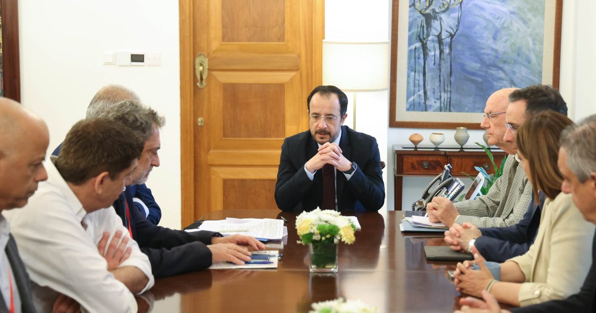 Ο ρόλος και η βιωσιμότητα των Κέντρων Αριστείας συζητήθηκαν στη συνάντηση με τον Πρόεδρο