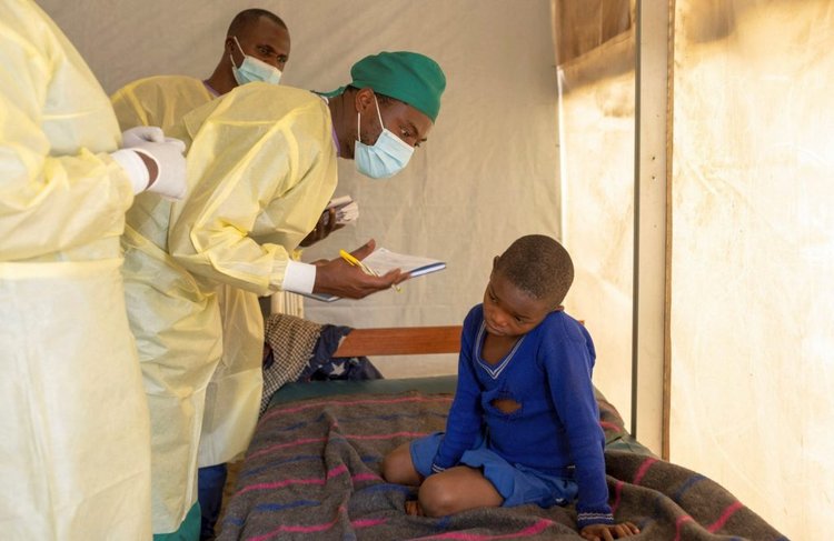 2024-07-24T083627Z_1793037536_RC2ZX8A35HV3_RTRMADP_5_HEALTH-MPOX-CONGO-1024x665
