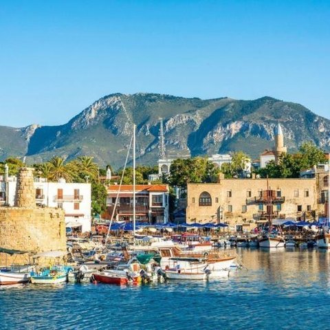 Συνάντηση στην Άγκυρα για τουριστική προώθηση των κατεχομένων στο Αζερμπαϊτζάν